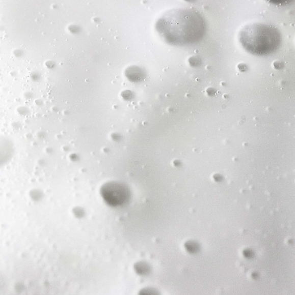 Dr. Barbara Sturm The Better B Serum! - Picture 4 of 7